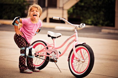 Electra Kinderfahrräder Mädchen mit Electra Kinderfahrrad